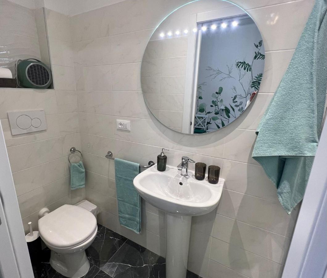 Dimora Sterlizia Zona Fiera S Donato Apartment Bologna Luaran gambar